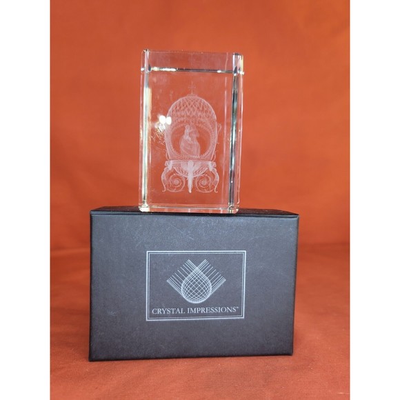 3D Crystal Mary Jesus Inside Egg Faberge Laser Etched Glass Paperweight Israel - Picture 1 of 11